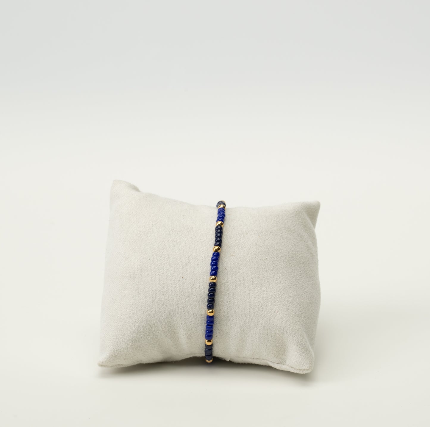 ARMBAND DARK BLUE BEADS