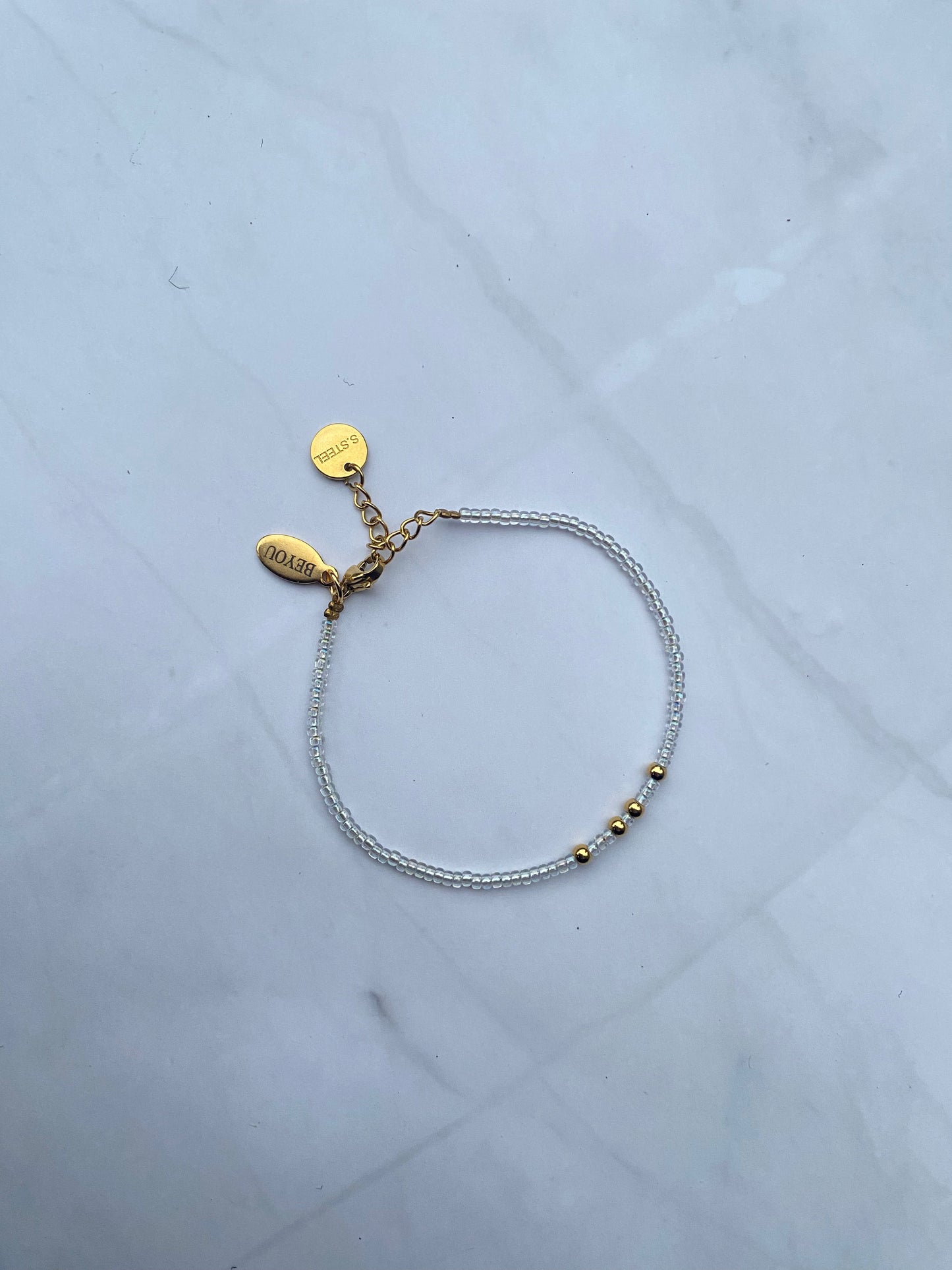 ARMBAND SIMPLE CHIQUE