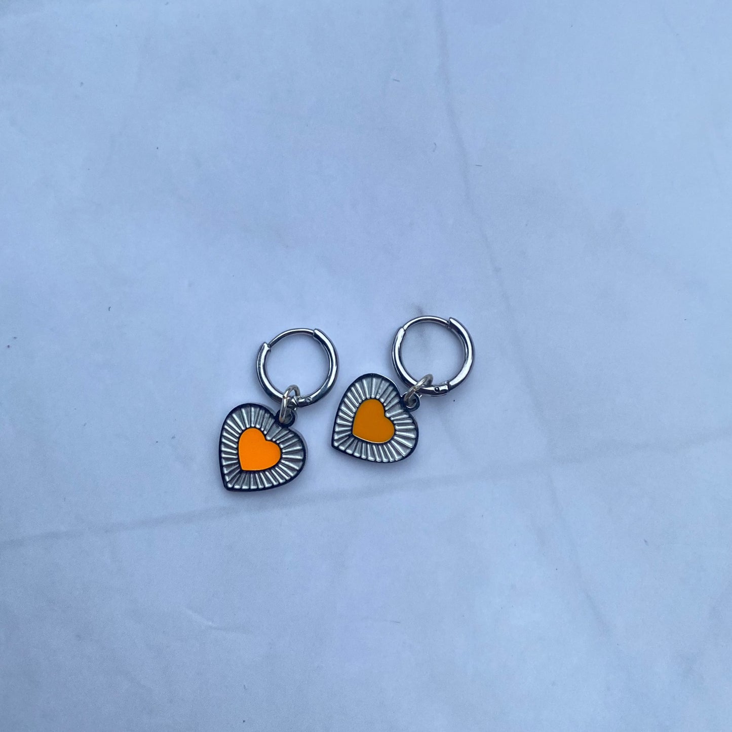 OORBELLEN ORANGE HEART