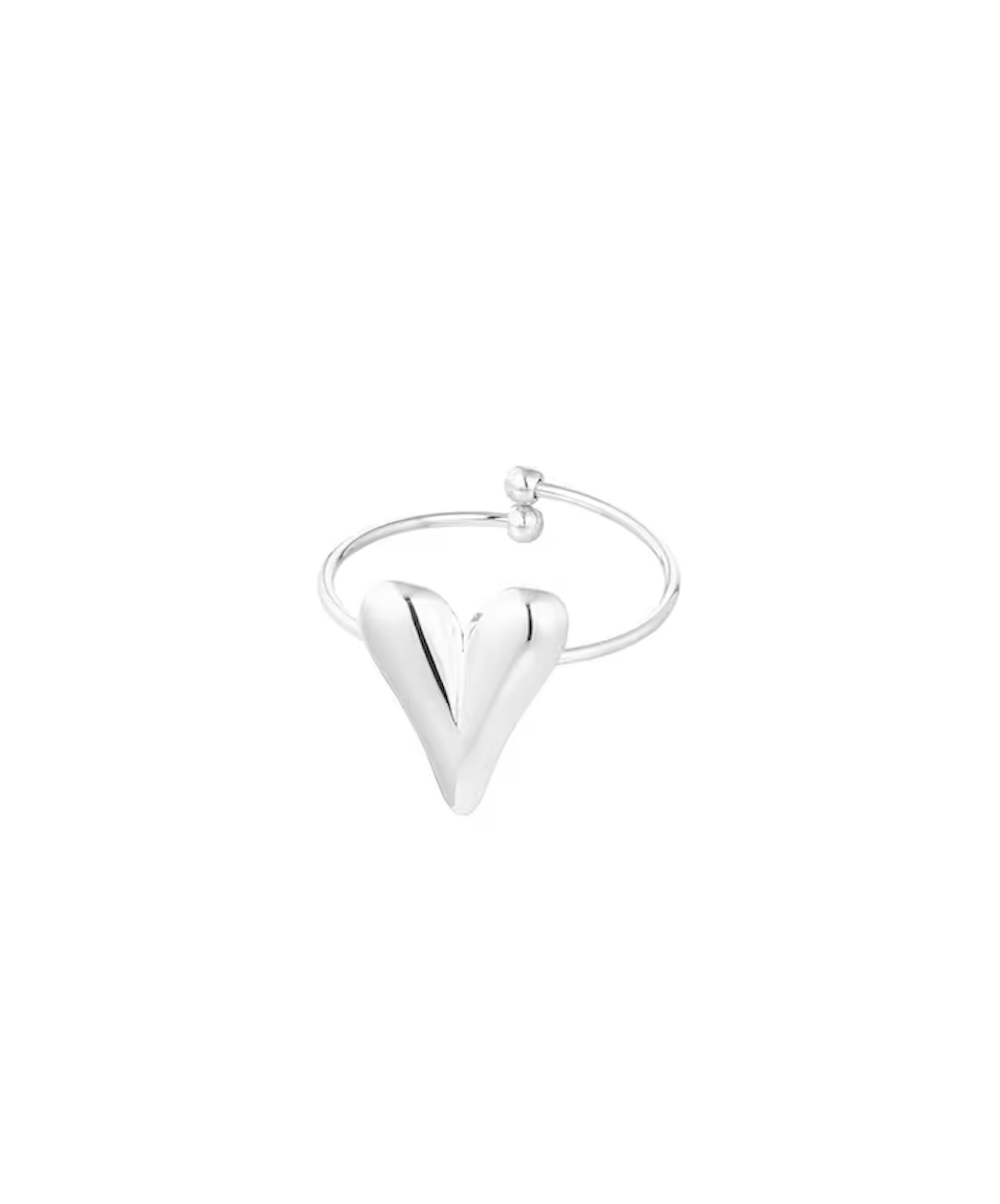 RING FAMOUS HEART